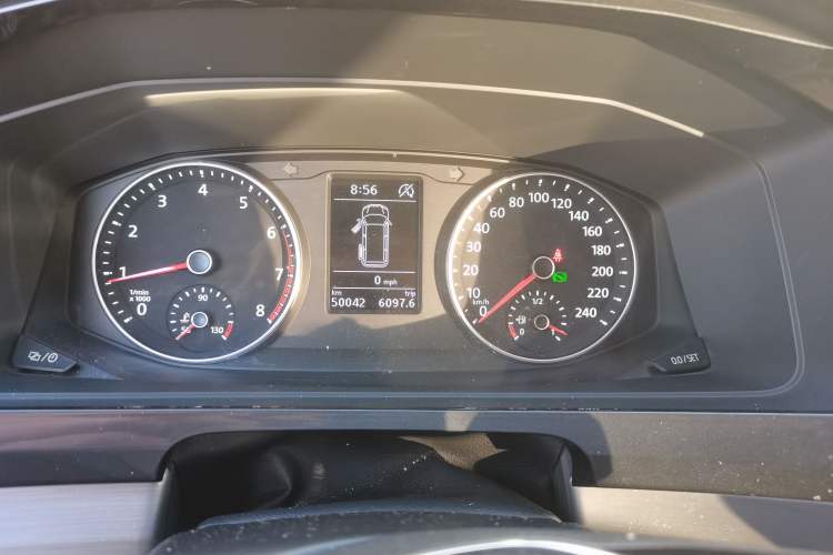 Used Volkswagen Caravelle 2019 2.0 TSI 4x4 Comfort Edition 7-Seater Instrument Cluster