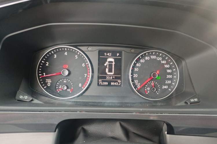 Used Volkswagen Caravelle 2019 2.0 TSI Four-Wheel Drive Luxury Edition 7 Seats Instrument Cluster