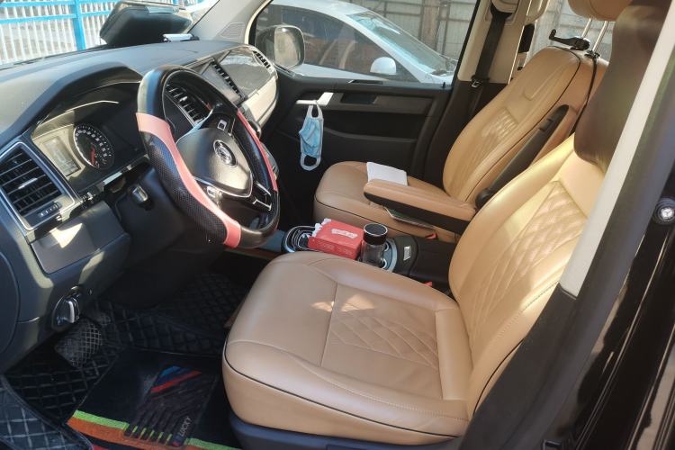 Used Volkswagen Caravelle 2019 2.0 TSI 4x4 Comfort Edition 7-Seater Left Front Seat