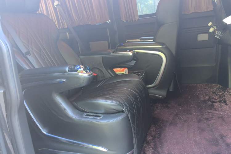 Used Volkswagen Caravelle 2019 2.0 TSI 4x4 Comfort Edition 9 Seats Left Rear Seat