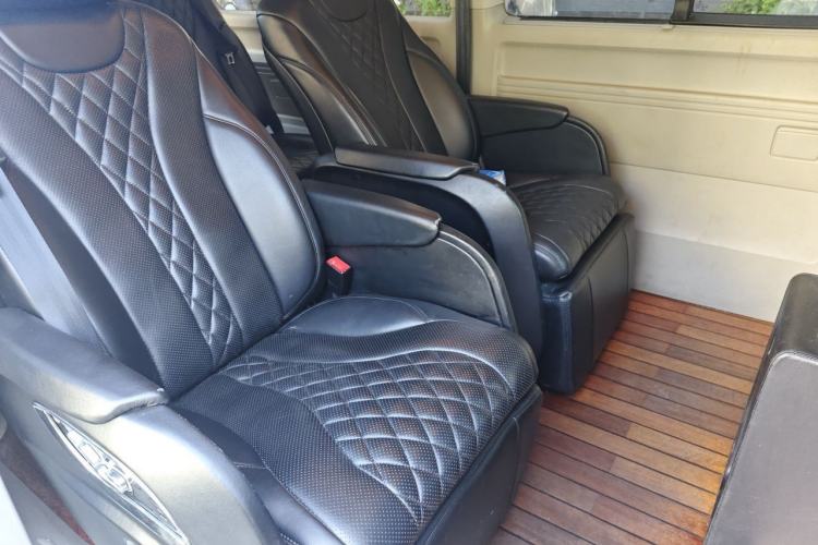 Used Volkswagen Caravelle 2019 2.0 TSI 4x4 Comfort Edition 7-Seater Left Rear Seat