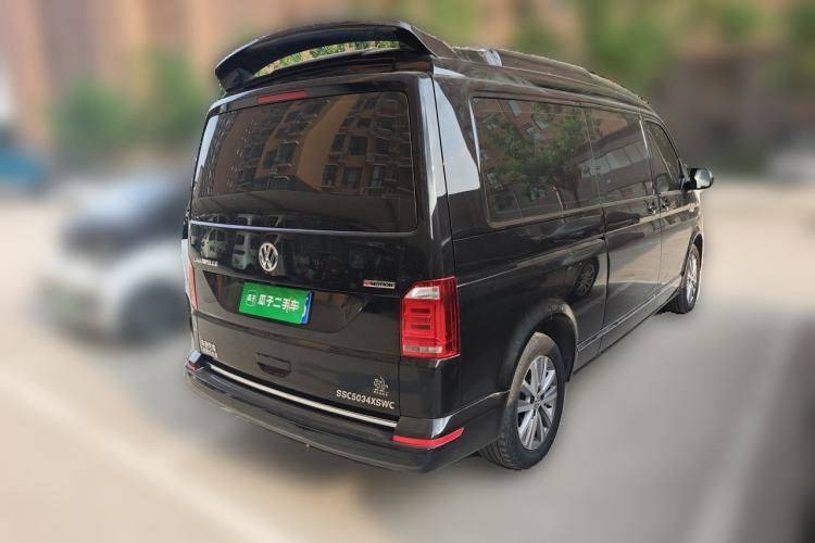 Used Volkswagen Caravelle  Rear Right 45 Deg