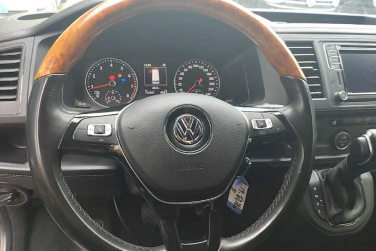 Used Volkswagen Caravelle 2019 2.0 TSI 4x4 Comfort Edition 7-Seater Steering Wheel