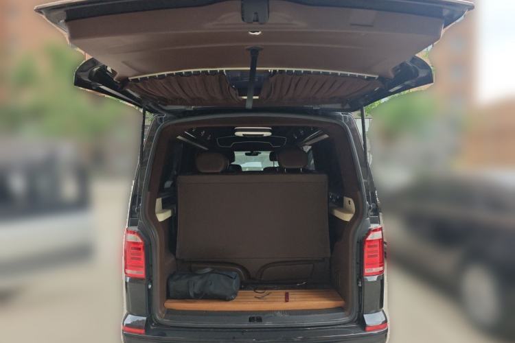 Used Volkswagen Caravelle  Trunk