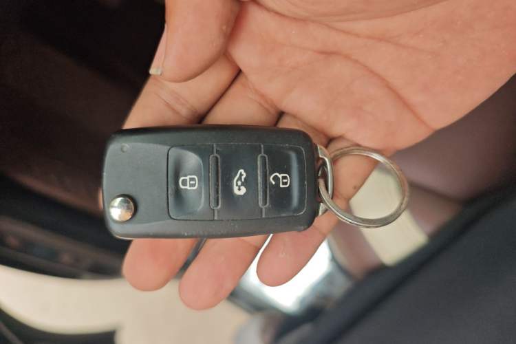 Used Volkswagen Caravelle  Vehicle Key