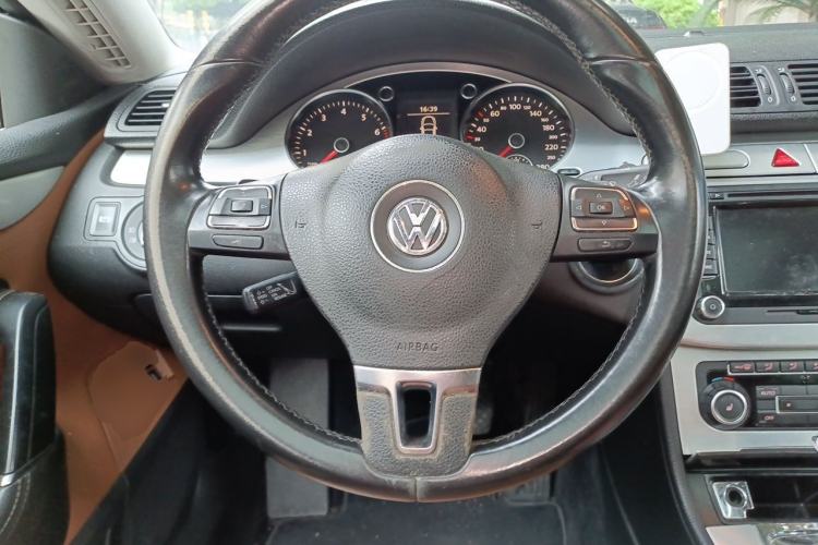 Used Volkswagen CC 2009 3.6FSI Comfort Edition Steering Wheel