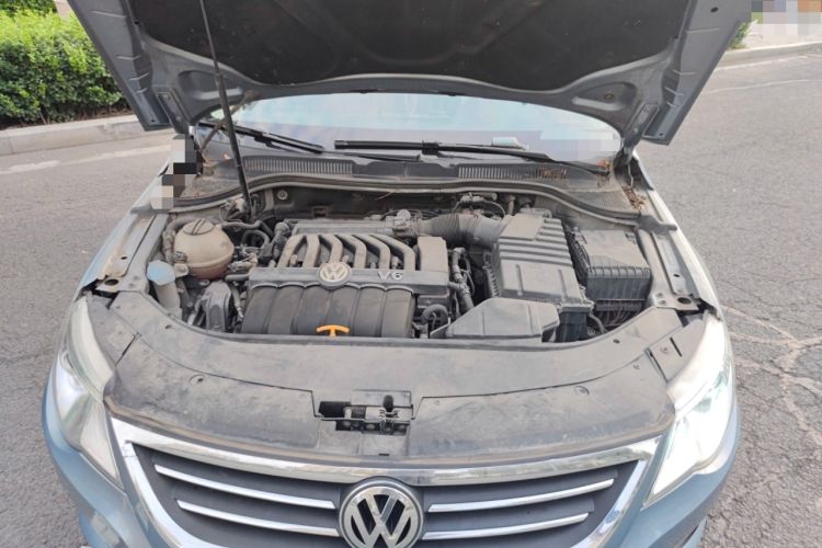 Used Volkswagen CC 2009 3.6 FSI Top-Trim Version Engine Bay