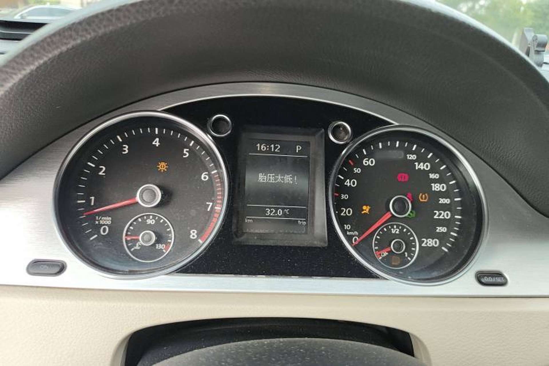 Used Volkswagen CC 2009 3.6 FSI Top-Trim Version Instrument Cluster