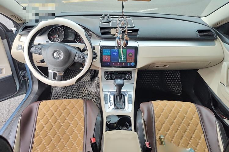Used Volkswagen CC 2009 3.6 FSI Top-Trim Version Interior 2