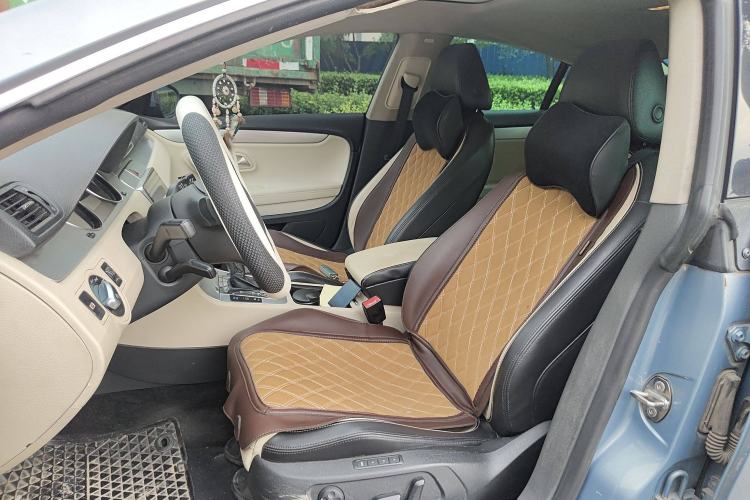 Used Volkswagen CC 2009 3.6 FSI Top-Trim Version Left Front Seat