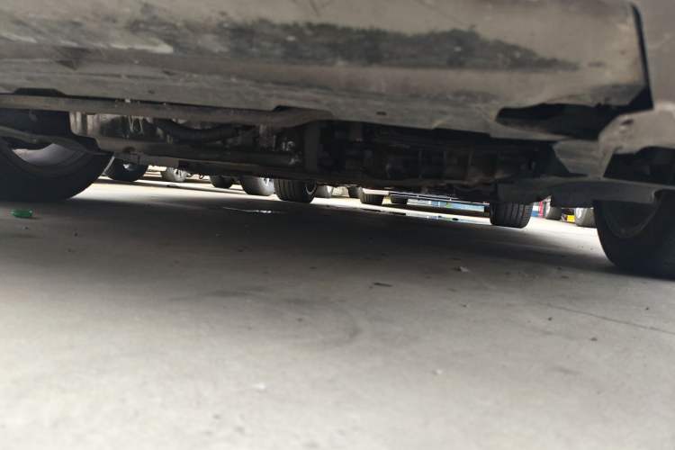 Used Volkswagen CC 2009 3.6 FSI Top-Trim Version Chassis Front Left