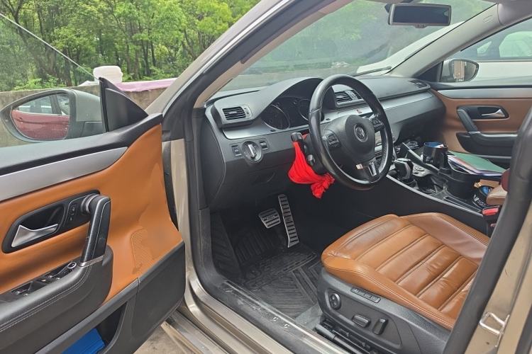 Used Volkswagen CC 2009 3.6 FSI Top-Trim Version Driver Seat