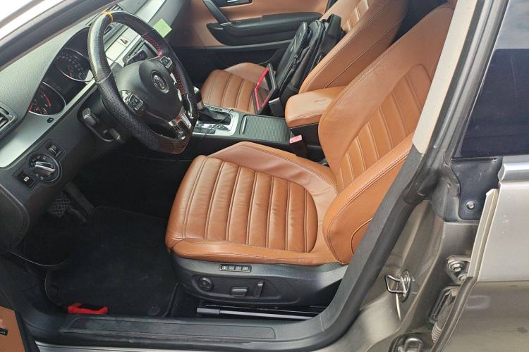 Used Volkswagen CC 2009 3.6 FSI Top-Trim Version Left Front Seat