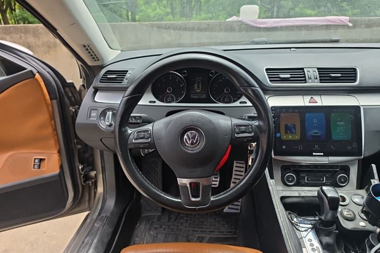 Used Volkswagen CC 2009 3.6 FSI Top-Trim Version Steering Wheel