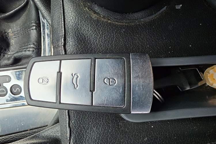 Used Volkswagen CC 2009 3.6 FSI Top-Trim Version Vehicle Key
