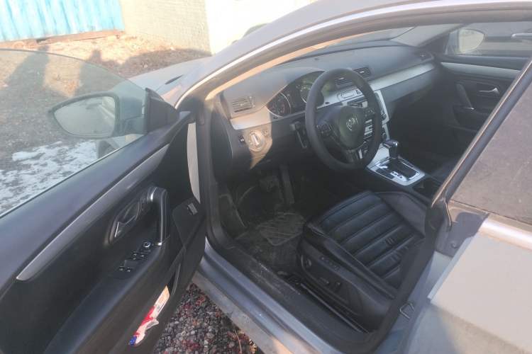Used Volkswagen CC 2009 3.6 FSI Top-Trim Version Driver Seat
