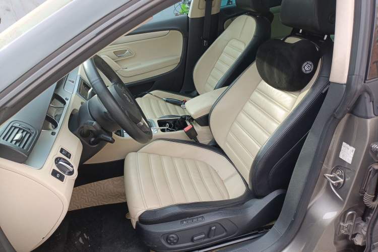 Used Volkswagen CC 2009 3.6 FSI Top-Trim Version Left Front Seat