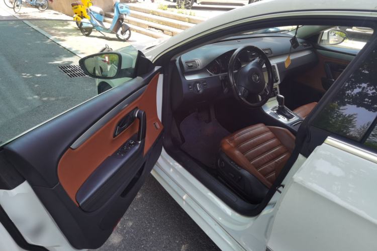 Used Volkswagen CC 2009 3.6 FSI Top-Trim Version Driver Seat