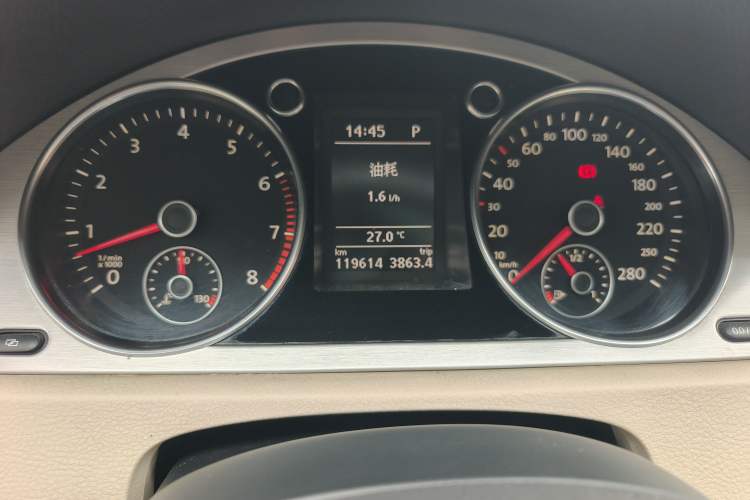 Used Volkswagen CC 2009 3.6 FSI Top-Trim Version Instrument Cluster