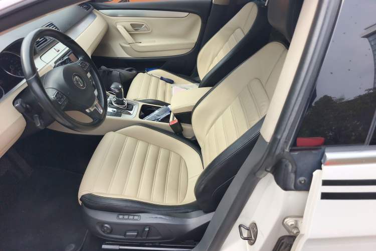 Used Volkswagen CC 2009 3.6 FSI Top-Trim Version Left Front Seat