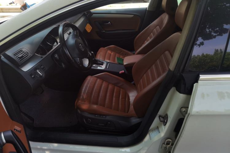 Used Volkswagen CC 2009 3.6 FSI Top-Trim Version Left Front Seat