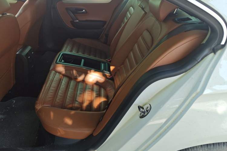 Used Volkswagen CC 2009 3.6 FSI Top-Trim Version Left Rear Seat