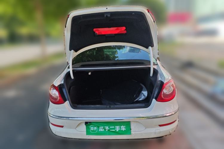 Used Volkswagen CC 2009 3.6 FSI Top-Trim Version Trunk