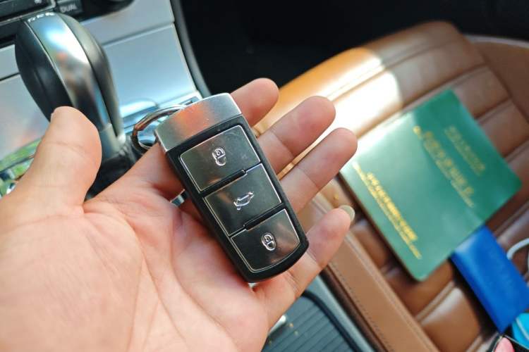 Used Volkswagen CC 2009 3.6 FSI Top-Trim Version Vehicle Key