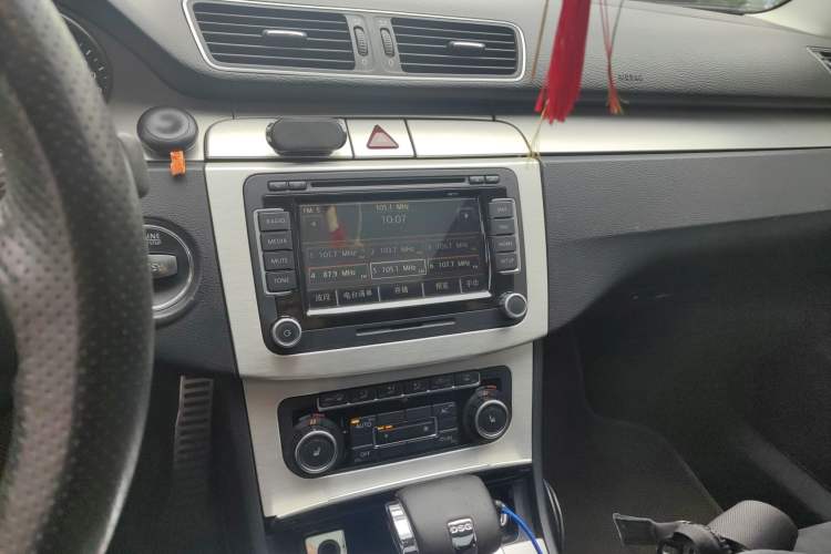 Used Volkswagen CC 2010 2.0 TSI Luxury Model Audio And AC Panel