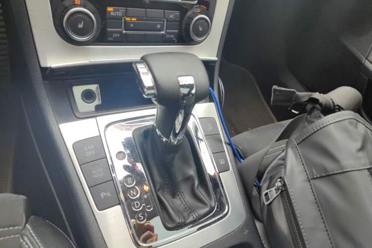 Used Volkswagen CC 2010 2.0 TSI Luxury Model Gear Lever
