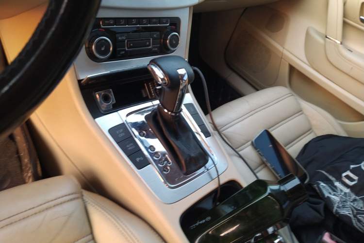 Used Volkswagen CC 2010 2.0 TSI Premium Edition Gear Lever