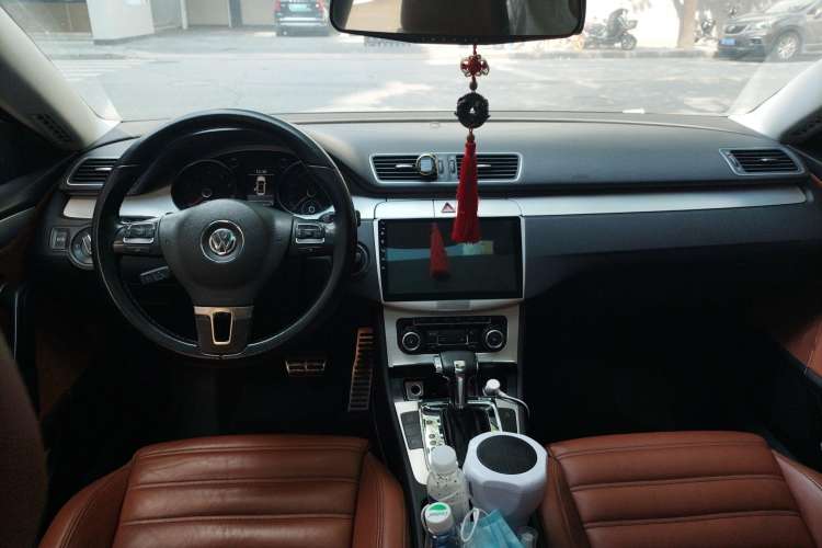 Used Volkswagen CC 2010 2.0 TSI Luxury Model Center Console