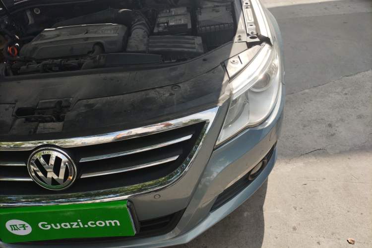 Used Volkswagen CC 2010 2.0 TSI Luxury Model Engine Bay Left