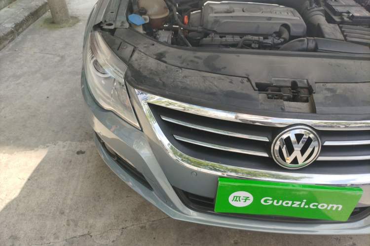 Used Volkswagen CC 2010 2.0 TSI Luxury Model Engine Bay Right