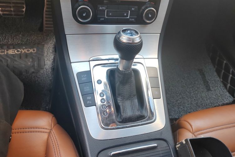 Used Volkswagen CC 2010 2.0 TSI Ultimate Edition Gear Lever