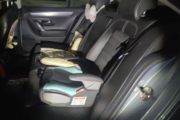 Used Volkswagen CC 2010 2.0 TSI Luxury Model Left Rear Seat