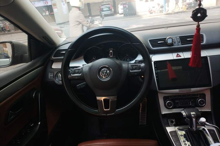 Used Volkswagen CC 2010 2.0 TSI Luxury Model Steering Wheel