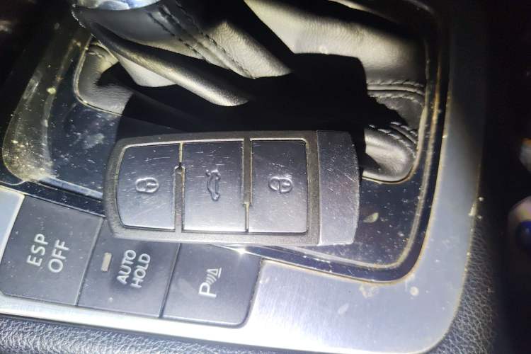 Used Volkswagen CC 2010 2.0 TSI Luxury Model Vehicle Key