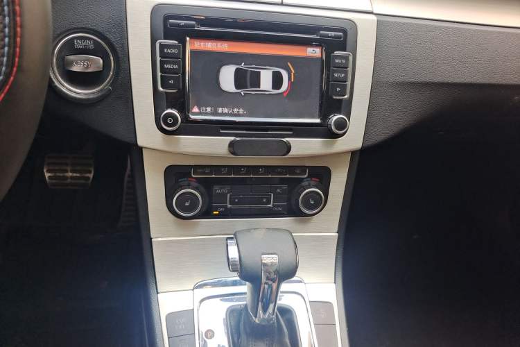 Used Volkswagen CC 2010 2.0 TSI Luxury Model Audio And AC Panel