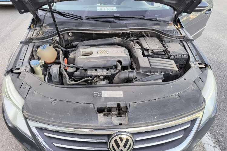 Used Volkswagen CC 2010 2.0 TSI Ultimate Edition Engine Bay