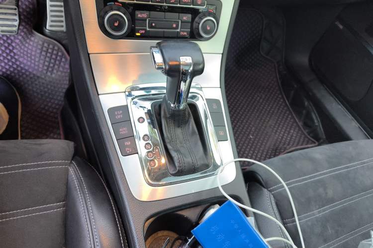 Used Volkswagen CC 2010 2.0 TSI Ultimate Edition Gear Lever