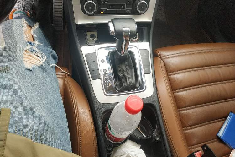 Used Volkswagen CC 2010 2.0 TSI Luxury Model Gear Lever