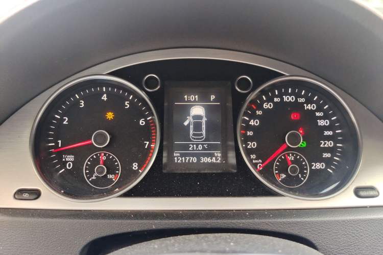 Used Volkswagen CC 2010 2.0 TSI Luxury Model Instrument Cluster