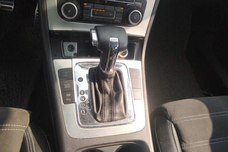 Used Volkswagen CC 2010 2.0 TSI Ultimate Edition Gear Lever
