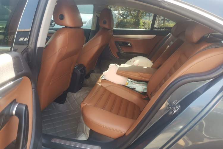 Used Volkswagen CC 2010 2.0 TSI Luxury Model Left Rear Seat