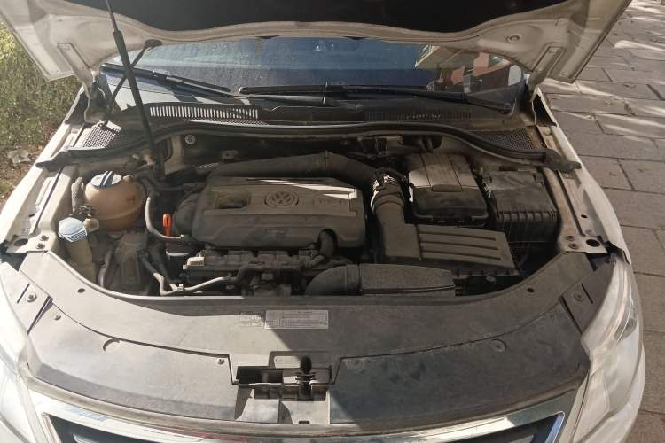 Used Volkswagen CC 2010 2.0 TSI Ultimate Edition Engine Bay