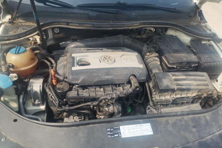Used Volkswagen CC 2010 2.0 TSI Luxury Model Engine Bay Right