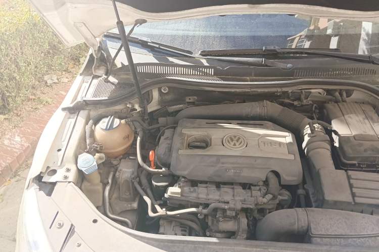 Used Volkswagen CC 2010 2.0 TSI Ultimate Edition Engine Bay Right
