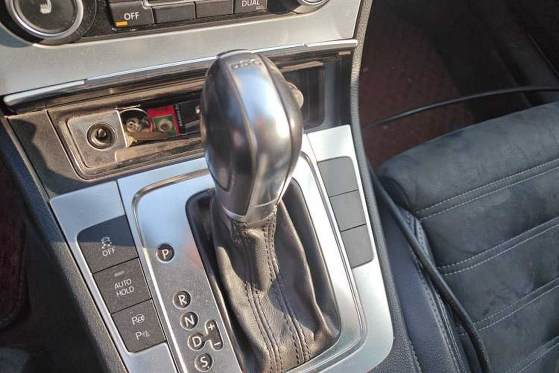 Used Volkswagen CC 2010 2.0 TSI Luxury Edition Gear Lever