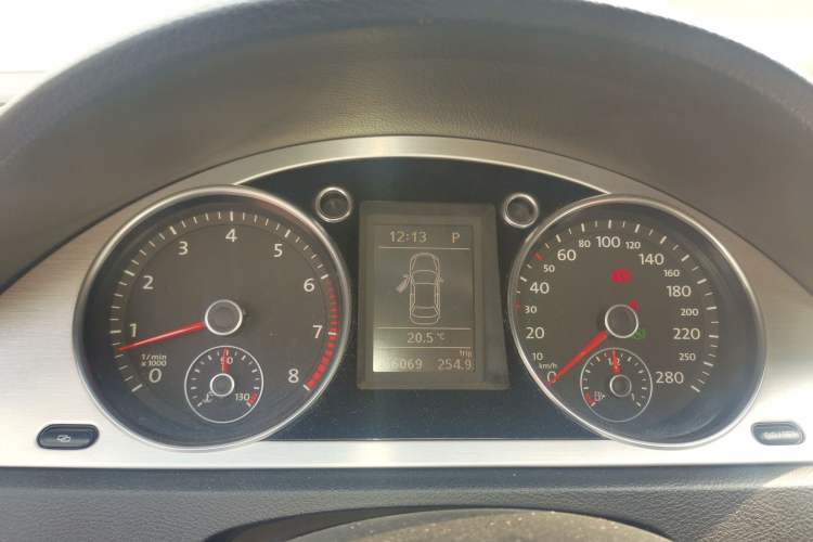 Used Volkswagen CC 2010 2.0 TSI Luxury Model Instrument Cluster